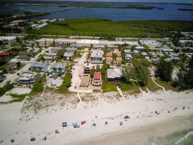 A flip Flop Walk to the Sandy Holmes Beach Beaches